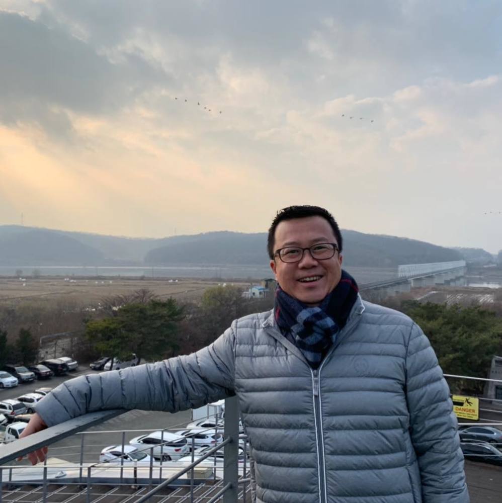 Meet your Posher, Jonathan